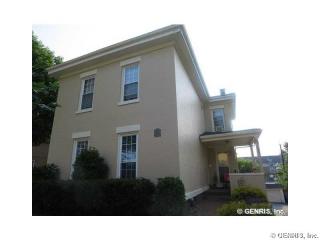 142 Fitzhugh St, Rochester NY  14603-2205 exterior