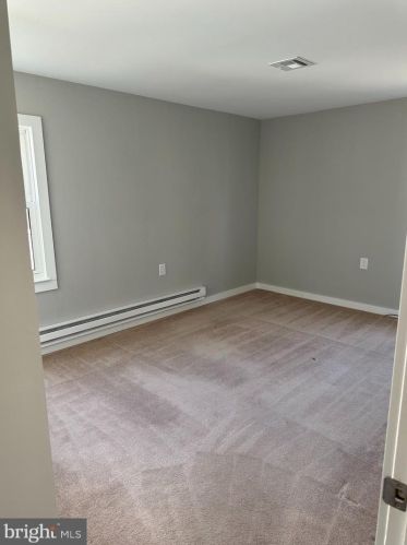 11 Warwick Way, Southampton NJ  08088-1143 exterior