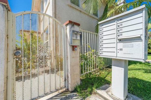 8536 Cedar St, Bellflower CA 90706-6515 exterior