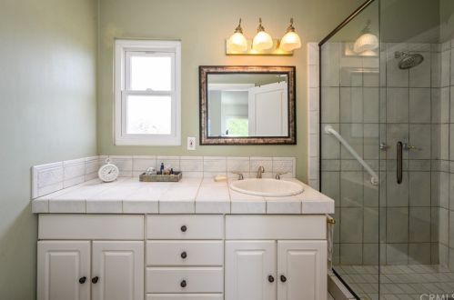 619 Drake Ave, Fullerton CA 92832-1140 exterior