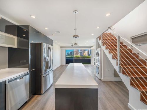 1538 Pele St, Honolulu HI 96813-2010 exterior