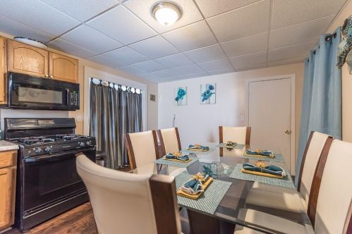 1266 Plainfield St, Providence RI 02909-4630 exterior