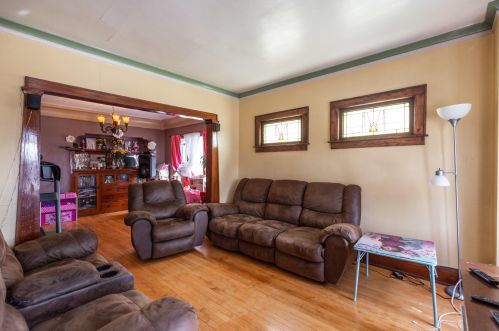 1570 Oklahoma Ave, Milwaukee WI 53207-2939 exterior