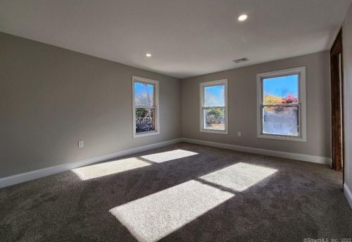 222 Thorpe Ave, Meriden CT  06450-9206 exterior