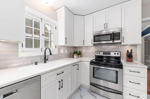 2518 84, Milwaukee WI 53226-1906 exterior