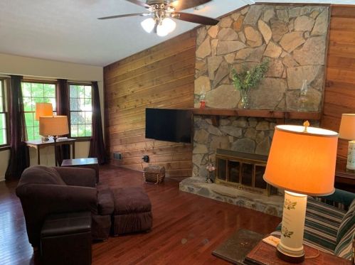 3089 Dover Dr, Duluth GA 30096-3522 exterior