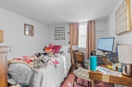 442 4 St, Boston MA 02127-2653 exterior