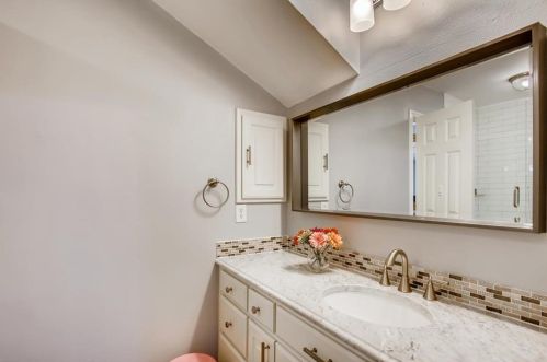 10122 Dianella Ln, Austin TX 78759-3036 exterior