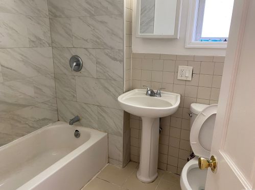 61 Merrick Rd, Valley Stream NY  11580-5729 exterior