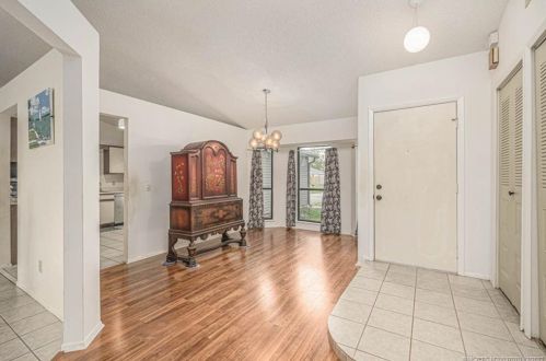 129 Ridgecrest Dr, Fort Pierce FL  34953-5450 exterior