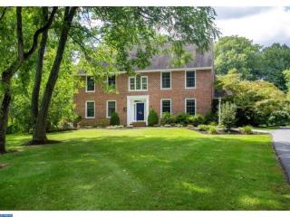 3614 Hickory Hill Rd, Bethlehem, PA 18015-5513