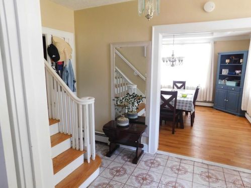 37 Harding St, New Britain CT 06052-1608 exterior