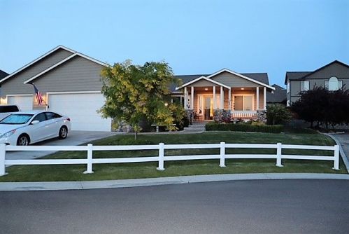 707 55th St, Yakima, WA 98901-4309