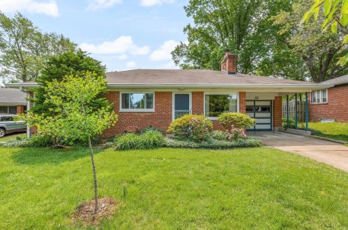22 Jo Ann Pl, Saint Louis, MO 63126-1112