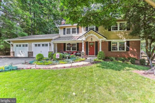 18052 Ml Crk Dr, Rockville MD 20855-1000 exterior