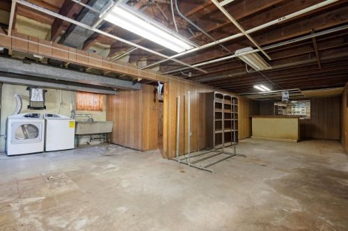 6022 Kilpatrick Ave, Chicago IL 60629-5637 exterior