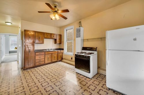 2946 Rockwell St, Chicago IL 60647-4087 exterior