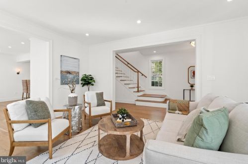 4420 Fessenden St, Washington DC  20016-4054 exterior