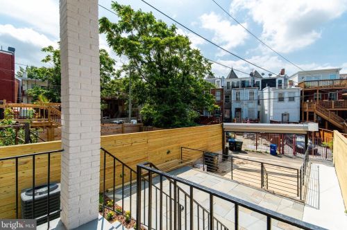 31 V St, Washington DC  20001-1012 exterior