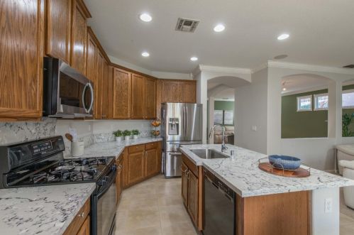 1222 Meredith Way, Folsom CA 95630-7325 exterior