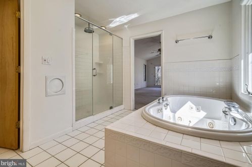 2751 Colonial Rd, Accokeek MD 20607-2366 exterior