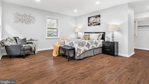 1205 Limerick Ct, Hummelstown PA  17036-9152 exterior