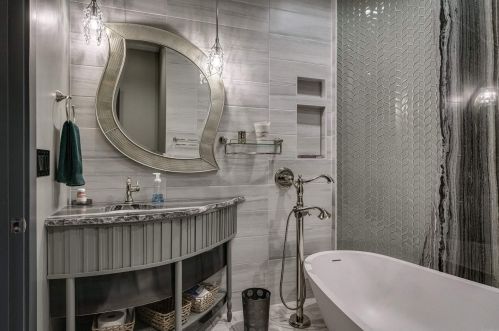 221 Mishawaka Ave, Mishawaka IN 46545-6015 exterior