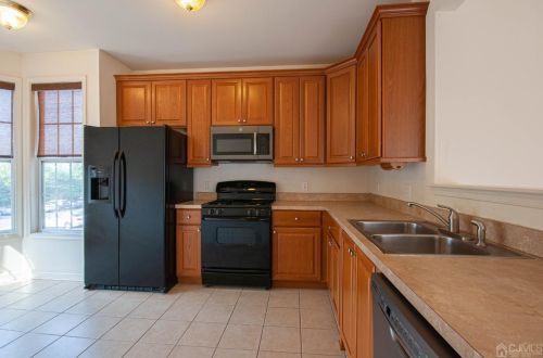 3026 Edward Stec Blvd, Edison NJ  08837-7014 exterior