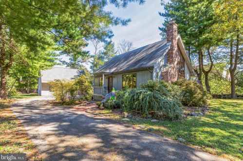 29 Dogwood Ln, Chester PA 19014-1210 exterior