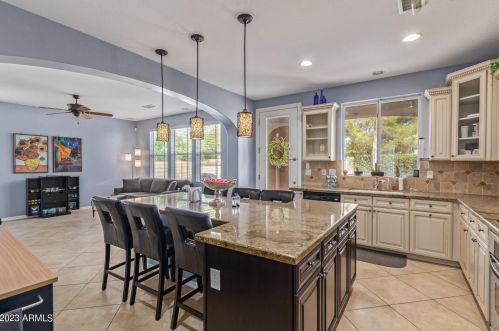 1071 Mason Dr, Chandler AZ 85225-1941 exterior