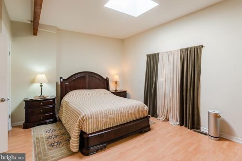 1231 Kater St, Philadelphia PA 19147-1817 exterior