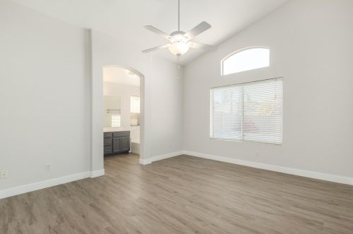 2220 Escuda Rd, Phoenix AZ 85050-3516 exterior