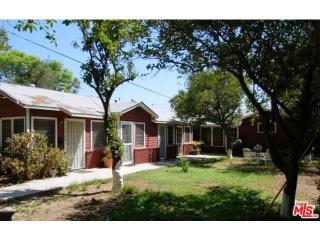 7018 Baird Ave, Los Angeles CA  91335-8658 exterior