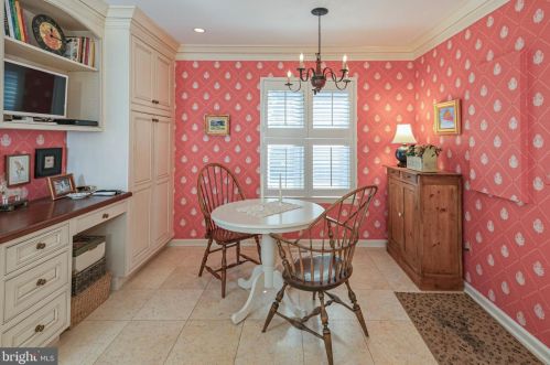 34 Constitution Hl, Princeton NJ 08540-6754 exterior