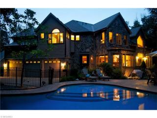 4820 Vly Pkwy, Cleveland OH  44126-2890 exterior