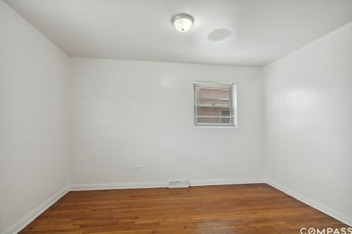 2301 102 St, Chicago IL 60655-1633 exterior