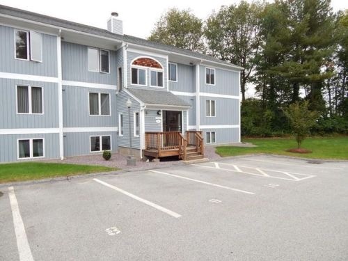 330 Sunderland Rd, Worcester MA  01604-2544 exterior