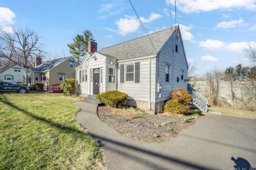 150 Matianuck Ave, Windsor, CT 06095-4319