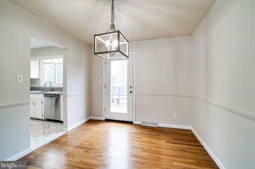 4110 Duvawn St, Alexandria VA 22310-2022 exterior