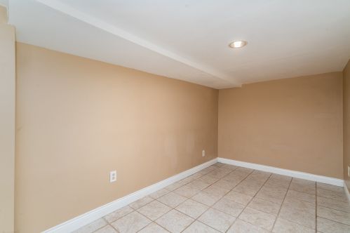 1203 Cora St, Joliet IL 60435-4618 exterior