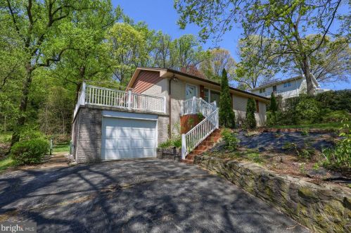1942 Miller Rd, Hummelstown, PA 17036-8762