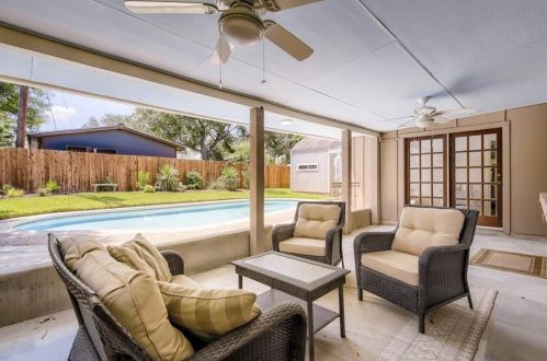 10505 Berthound Dr, Austin TX 78758-4732 exterior