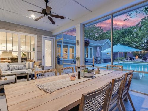 6711 Daugherty St, Austin TX  78757-2321 exterior