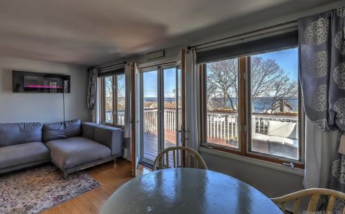 123 Edgefield Ave, Milford CT 06460-7833 exterior