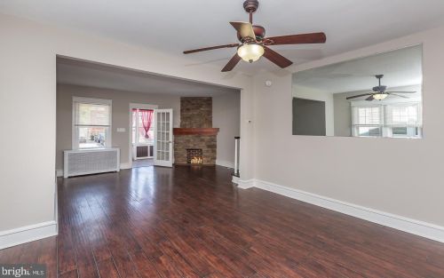 54 Elmwood Ave, Manor PA 19036-2321 exterior