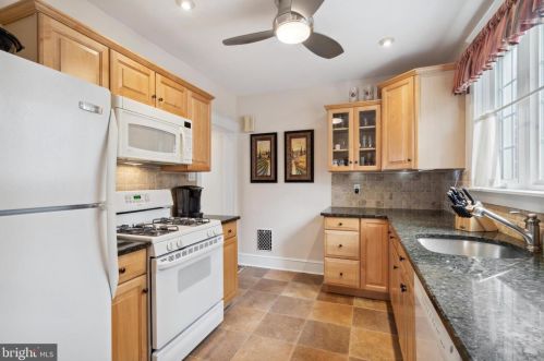 207 Front St, Media PA 19063-2710 exterior