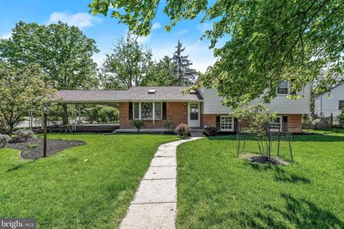 113 Monument St, Rockville, MD 20850-2836