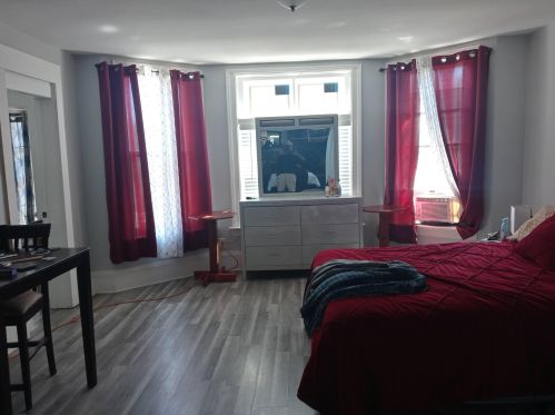 2437 2nd St, Milwaukee WI 53212-2809 exterior