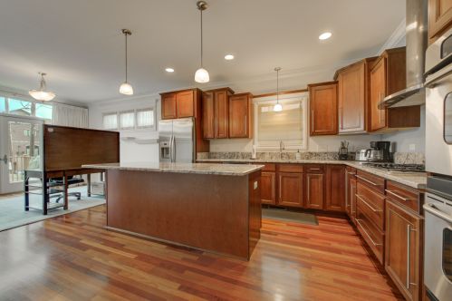 435 37th Pl, Chicago IL 60632-1621 exterior