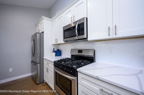 35 Buttonwood Pl, Hazlet NJ  07730-2173 exterior